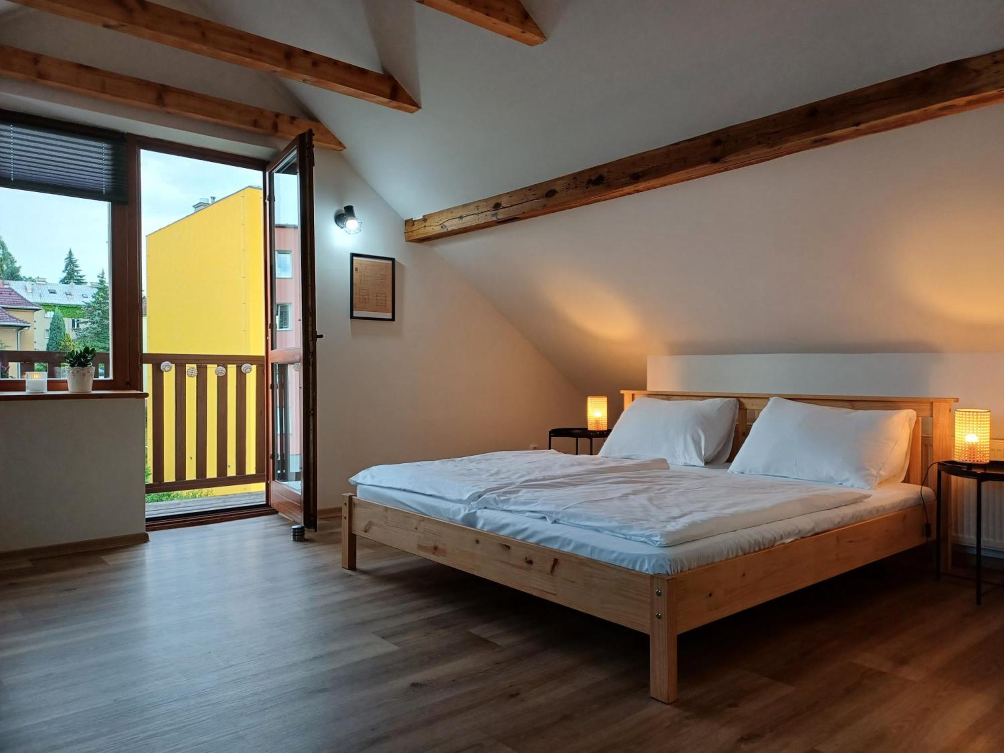 Loft Apartment Karlovy Vary Luaran gambar