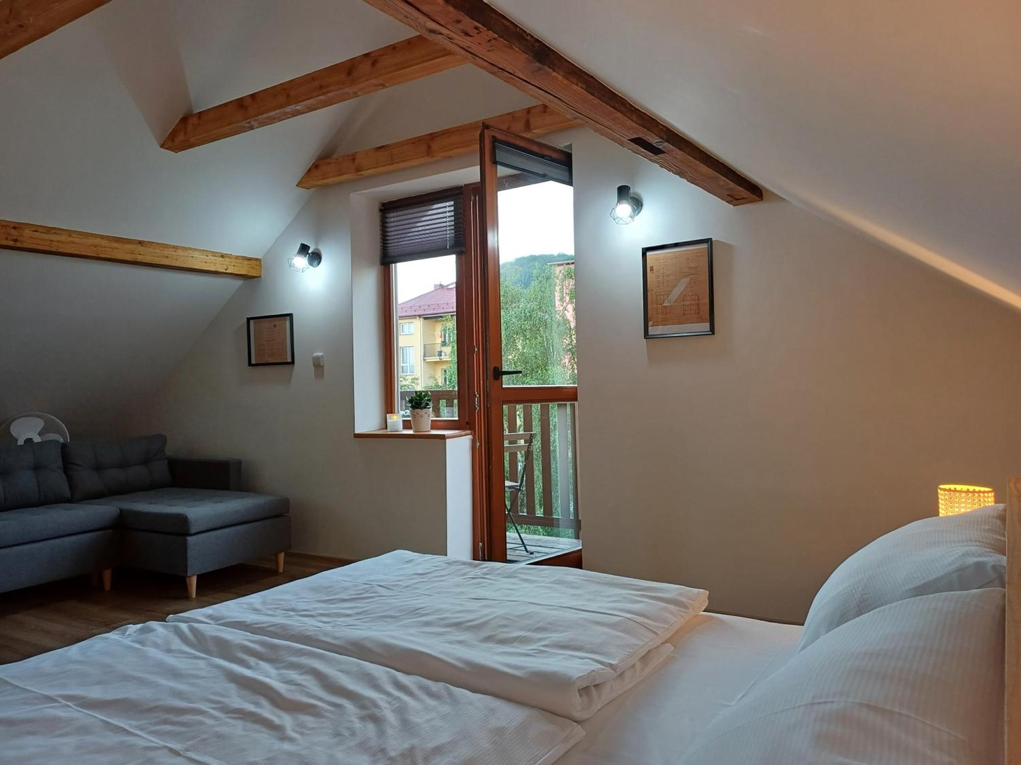 Loft Apartment Karlovy Vary Luaran gambar
