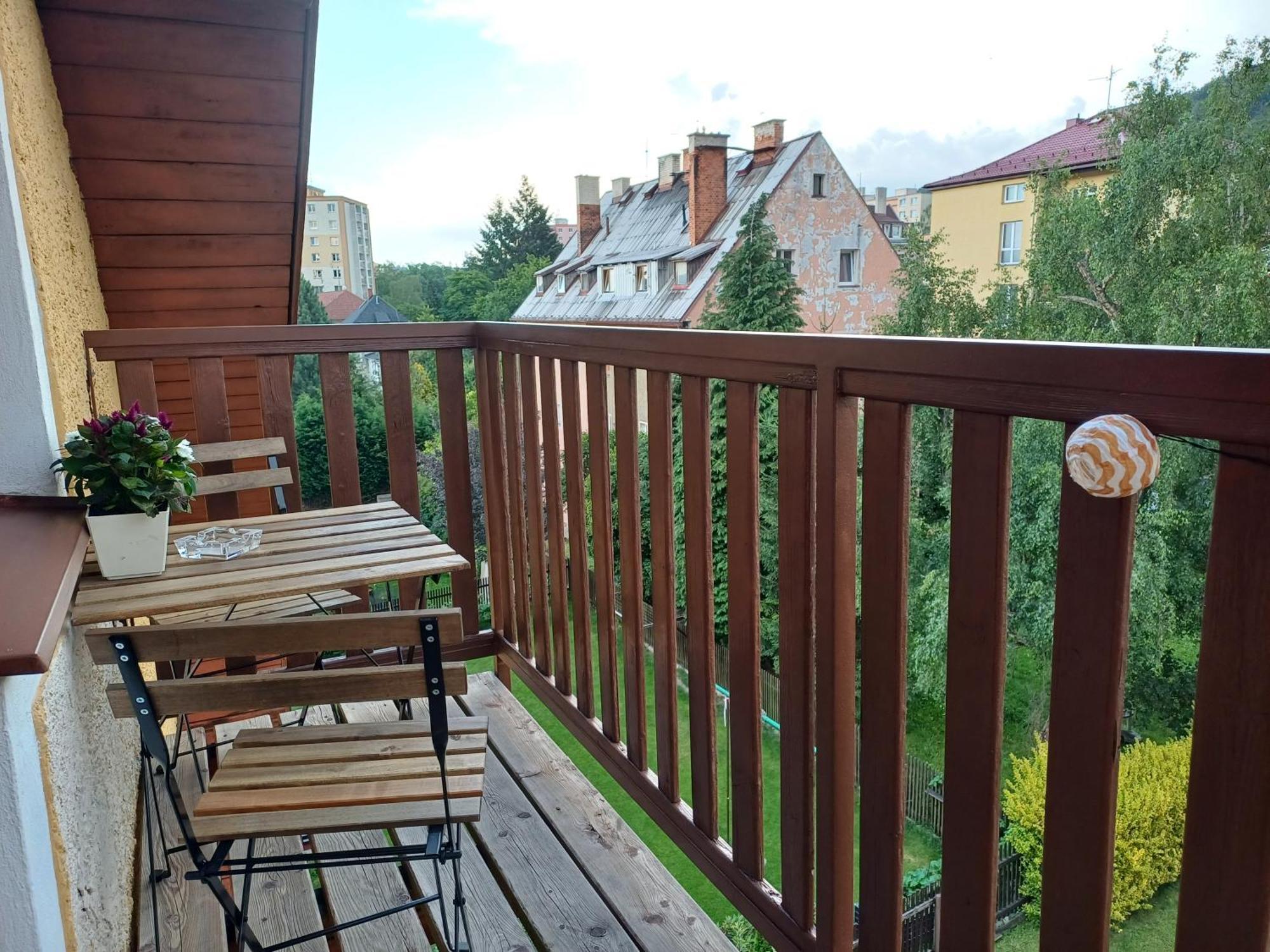 Loft Apartment Karlovy Vary Luaran gambar